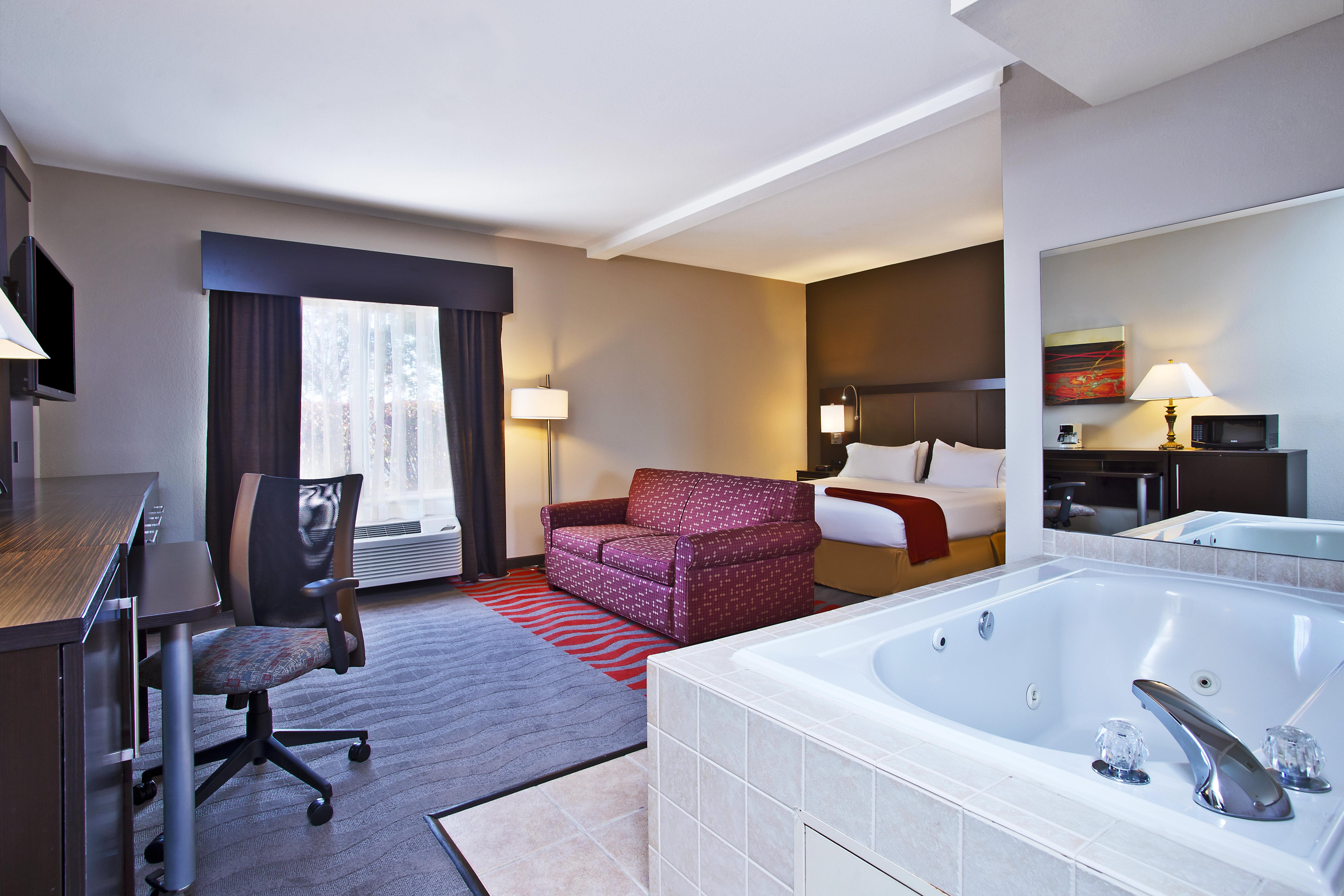 Holiday Inn Express Hotel & Suites Columbus Southeast Groveport By Ihg Exterior photo