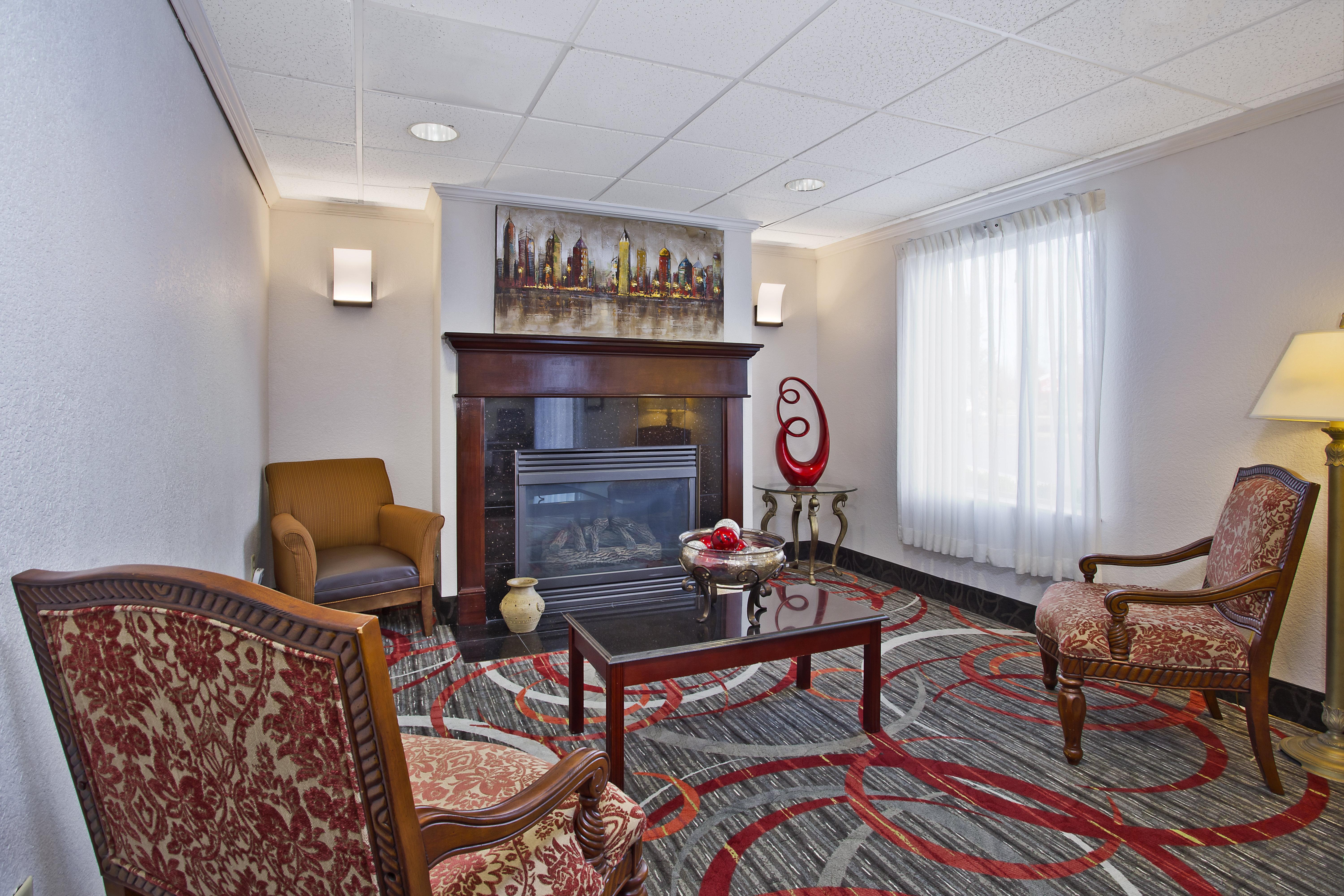 Holiday Inn Express Hotel & Suites Columbus Southeast Groveport By Ihg Exterior photo