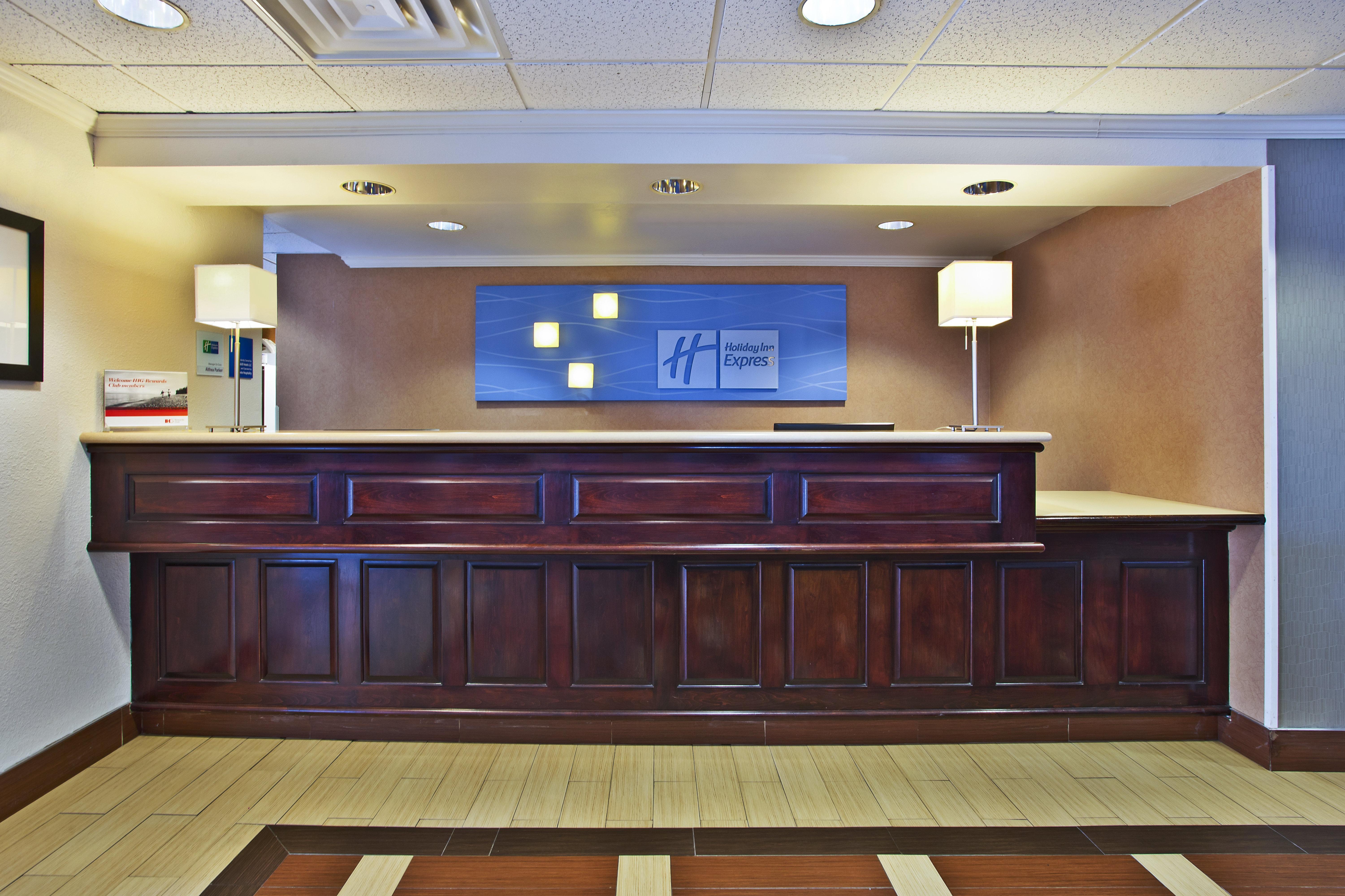 Holiday Inn Express Hotel & Suites Columbus Southeast Groveport By Ihg Exterior photo